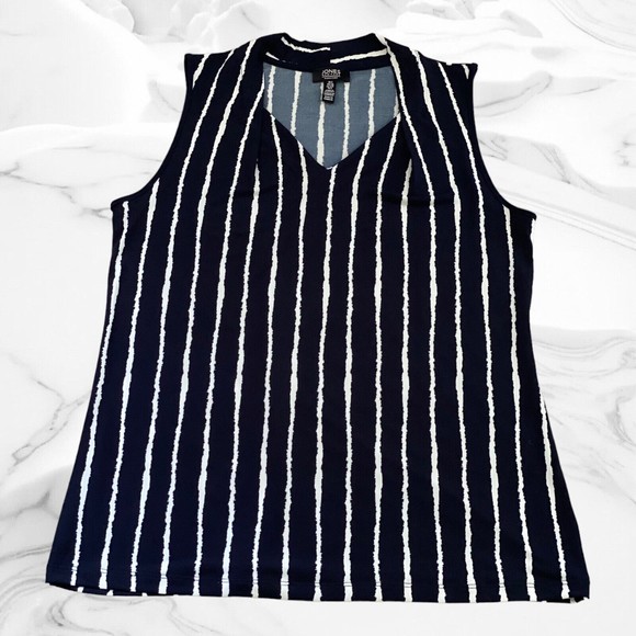 Jones NY Signature V Neck Woman Sleeveless Striped Top Pullover Small - Picture 2 of 7